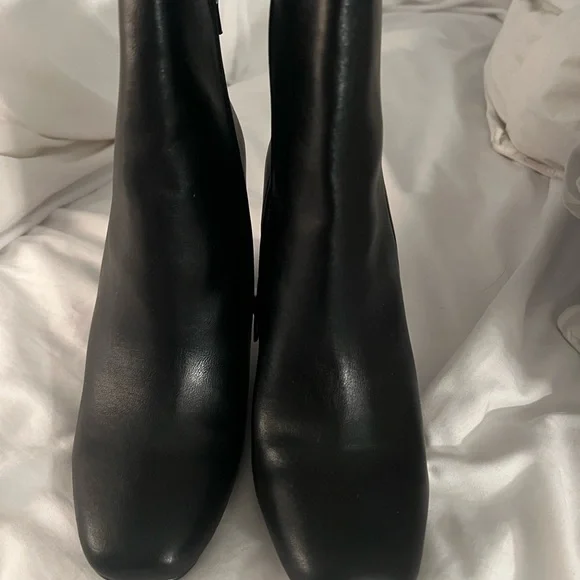 VICI women's size 9 black heeled boots - Picture 6 of 6